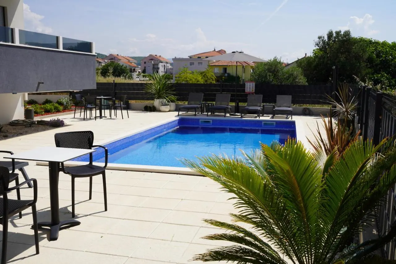 Blue Shell Trogir Apartment 0*,